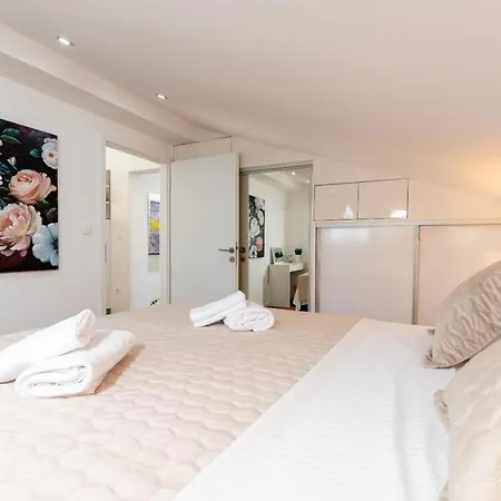 Little Gem Apartment Trogir